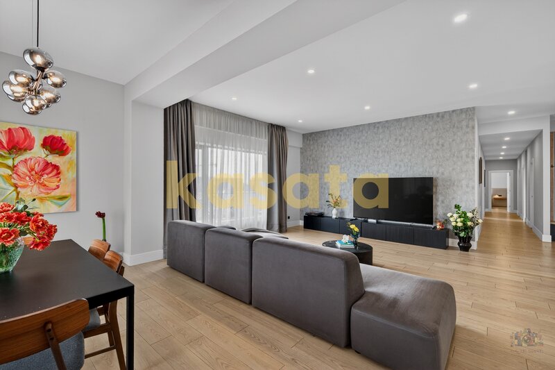 Triana Pipera 4 camere 188 mp utili, 2 locuri parcare + 2 boxe