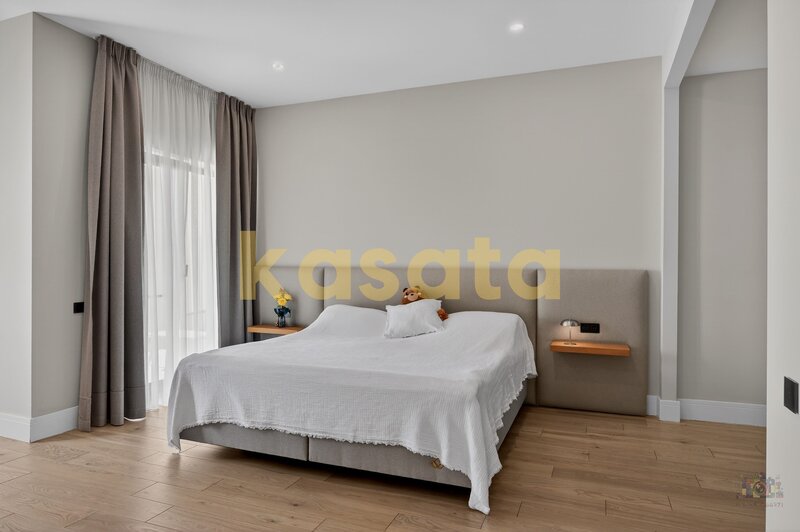 Triana Pipera 4 camere 188 mp utili, 2 locuri parcare + 2 boxe